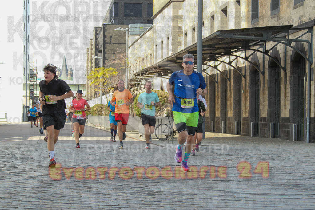 250920_1454_EV4_7490 | Sportfotografie im Rhein-Sieg Kreis, Köln, Bonn, NRW, Rheinland Pfalz, Hessen, etc. Unser Tätigkeitsfeld umfasst den Laufsport vom Volkslauf über den Marathon, Duathlon, Triathon bis zum Ultralauf wie Kölnpfad Ultra oder Schindertrail.