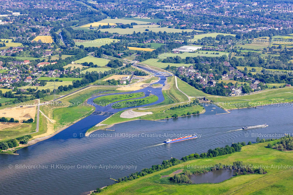 Luftbild Rheinberg-4752 | LuftbildfotografieEmscher Mündung in den Rhein bei Dinslaken im Bundesland Nordrhein-Westfalen - Realisiert mit Pictrs.com