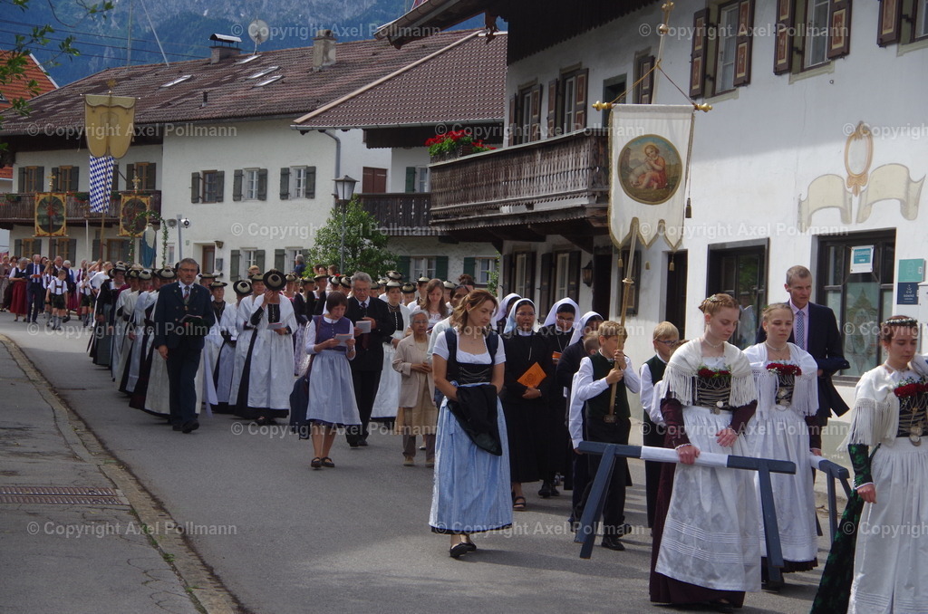 IMGP5261 | fotografiert von Axel PollmannLeonhardi Wallfahrt Benediktbeuern und Murnau, Fronleichnam, Fasching, Landschaft im Loisachtal und Benediktbeuern  - Realisiert mit Pictrs.com