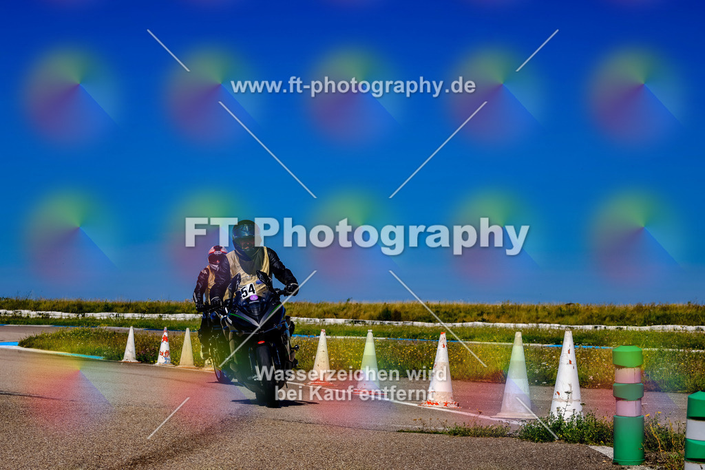 054-3017 | Hier findet Ihr Bilder von Touristenfahrten auf der Nürburgring Nordschleife oder von anderen Veranstaltungen die ich besucht habe. Viel Spass beim Durch Schauen 
