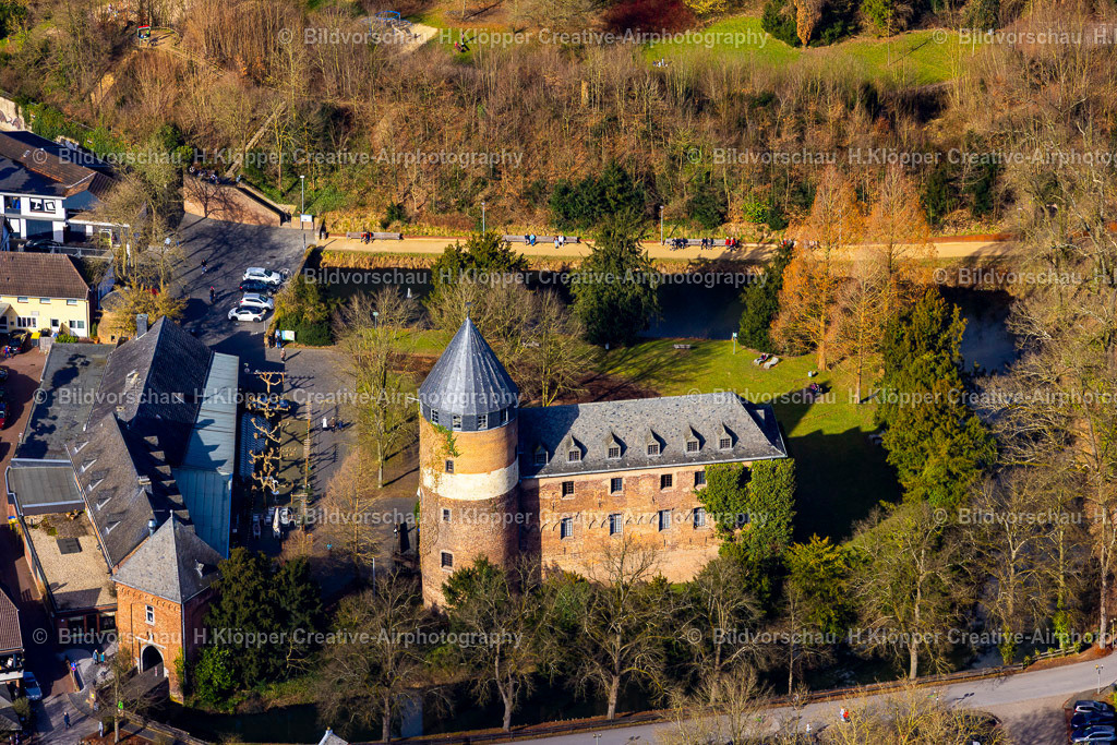 Luftbilder Brüggen -7845 | Luftbildfotografie Lufbild Burg Brüggen - Realized with Pictrs.com