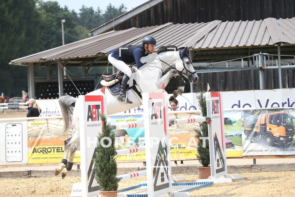 DL2Q7618 | Willkommen bei Brunnmayr - Design & Fotografie – Ihrem Spezialisten für Reitturniere und Pferdeveranstaltungen in Oberösterreich, Salzburg und Bayern! Seit über 17 Jahren sind wir leidenschaftlich dabei.