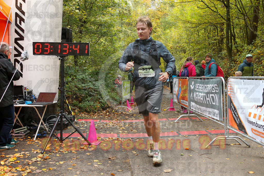 251026_1315_EX1_3016 | Sportfotografie im Rhein-Sieg Kreis, Köln, Bonn, NRW, Rheinland Pfalz, Hessen, etc. Unser Tätigkeitsfeld umfasst den Laufsport vom Volkslauf über den Marathon, Duathlon, Triathon bis zum Ultralauf wie Kölnpfad Ultra oder Schindertrail.