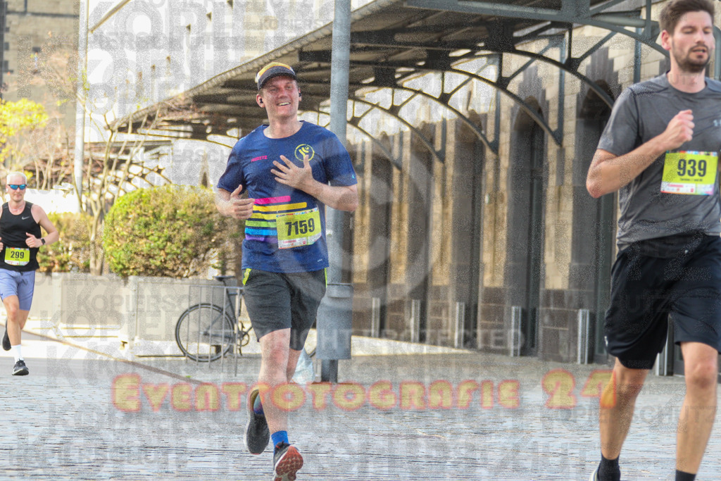 250920_1453_EV4_7381 | Sportfotografie im Rhein-Sieg Kreis, Köln, Bonn, NRW, Rheinland Pfalz, Hessen, etc. Unser Tätigkeitsfeld umfasst den Laufsport vom Volkslauf über den Marathon, Duathlon, Triathon bis zum Ultralauf wie Kölnpfad Ultra oder Schindertrail.