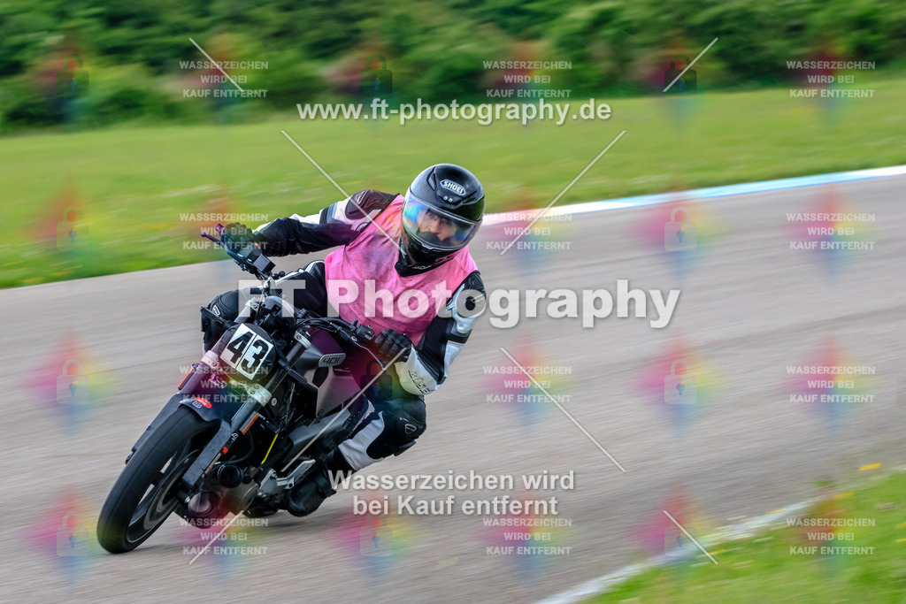 MotoTeam-3224 | Hier findet Ihr Bilder von Touristenfahrten auf der Nürburgring Nordschleife oder von anderen Veranstaltungen die ich besucht habe. Viel Spass beim Durch Schauen 