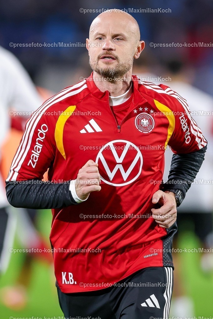DFB14112503119 | 14.11.2025, Fußball, Länderspiel, WM-Qualifikation Europa, Deutschland - Luxemburg, Stade de Luxembourg (Croix de Gasperich, Luxemburg), 9. Spieltag, Saison 2025 2026: Fitnesstrainer Krunoslav Banovcic (GER)  Regulations prohibit any use of photographs as image sequences and or quasi-video.