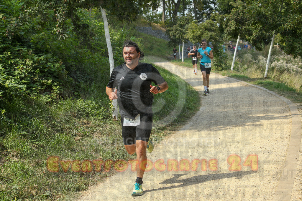 250824_1441_EX1_7169 | Sportfotografie im Rhein-Sieg Kreis, Köln, Bonn, NRW, Rheinland Pfalz, Hessen, etc. Unser Tätigkeitsfeld umfasst den Laufsport vom Volkslauf über den Marathon, Duathlon, Triathon bis zum Ultralauf wie Kölnpfad Ultra oder Schindertrail.