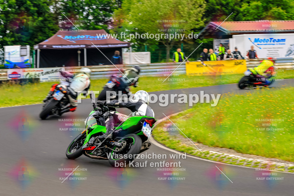 VBK-7560 | Hier findet Ihr Bilder von Touristenfahrten auf der Nürburgring Nordschleife oder von anderen Veranstaltungen die ich besucht habe. Viel Spass beim Durch Schauen 