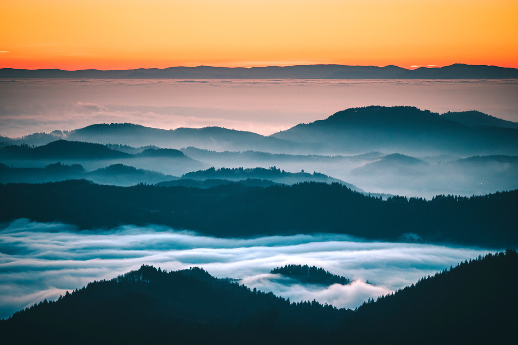 Schwarzwaldhochstraße | Blick von der Schwarzwaldhochstraße im Abendlicht - Realisiert mit Pictrs.com