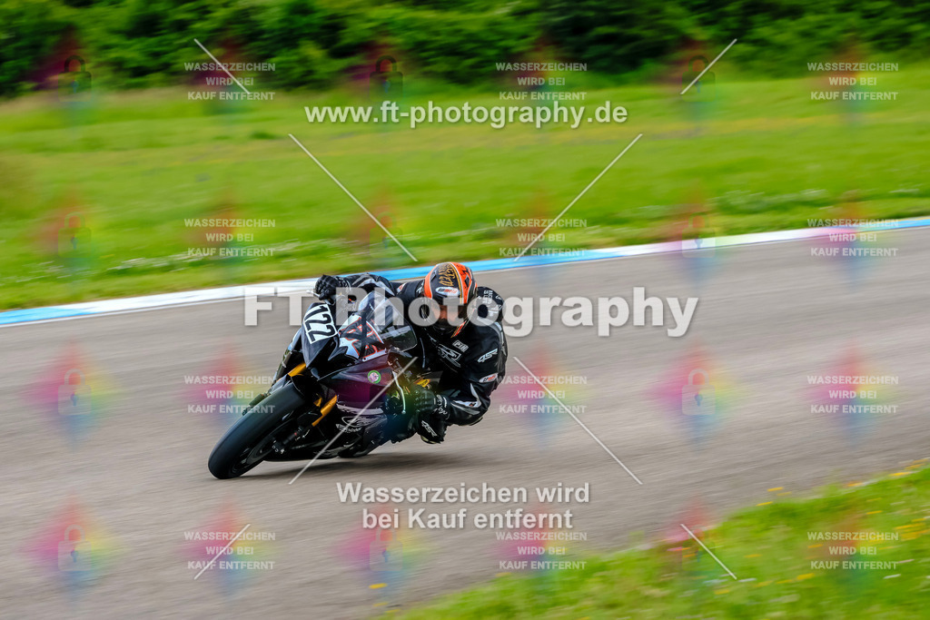 MotoTeam-3635 | Hier findet Ihr Bilder von Touristenfahrten auf der Nürburgring Nordschleife oder von anderen Veranstaltungen die ich besucht habe. Viel Spass beim Durch Schauen 