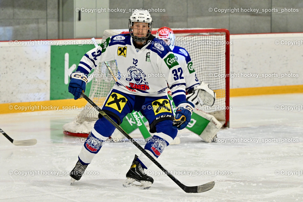 ESV Ferlach vs. UECR Eisbären Huben | #32 Wibmer Michael UECR EISBÄREN HUBEN, ESV Ferlach vs. UECR Eisbären Huben, ESV Ferlach vs. UECR Eisbären Huben am 31.10.2025 in Ferlach (HTC Eishalle Ferlach), Austria, (Photo by Bernd Stefan)