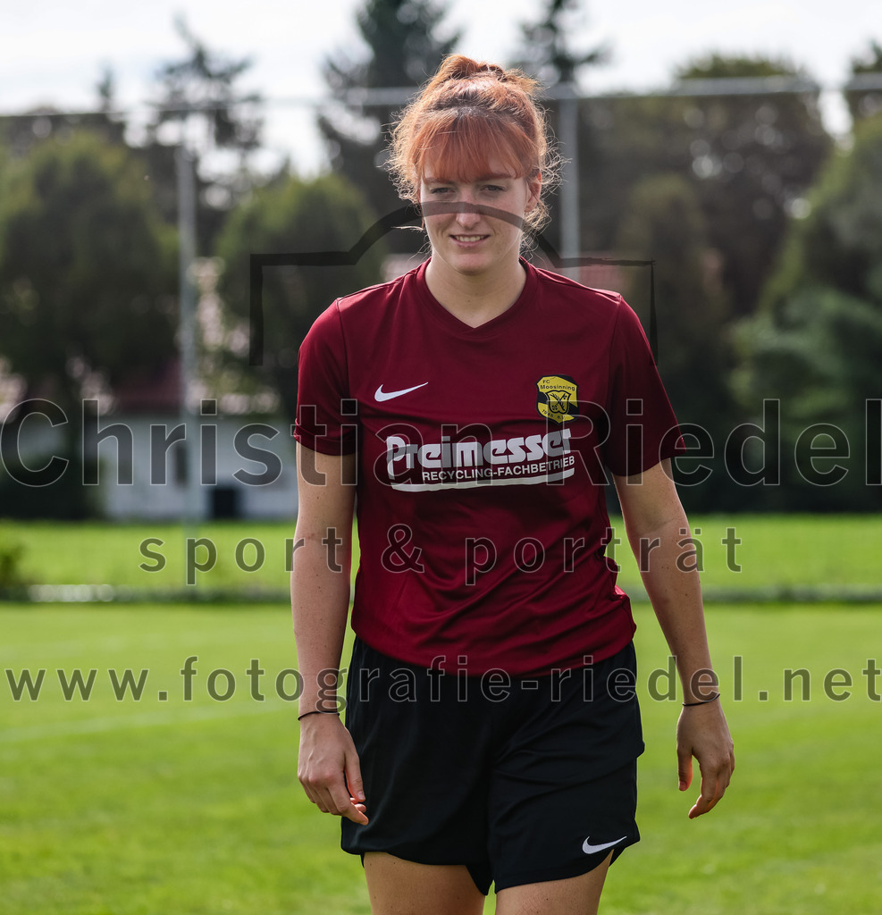 2023-09-03_064_Teamware_Cup_2023 | Oberding, Deutschland, 03.09.2023:
Fußball, TS Teamwear Cup 2023, Vorrunde, FC Schwaig gegen FC Langengeisling, Endergebnis: 

Foto: Christian Riedel / fotografie-riedel.net