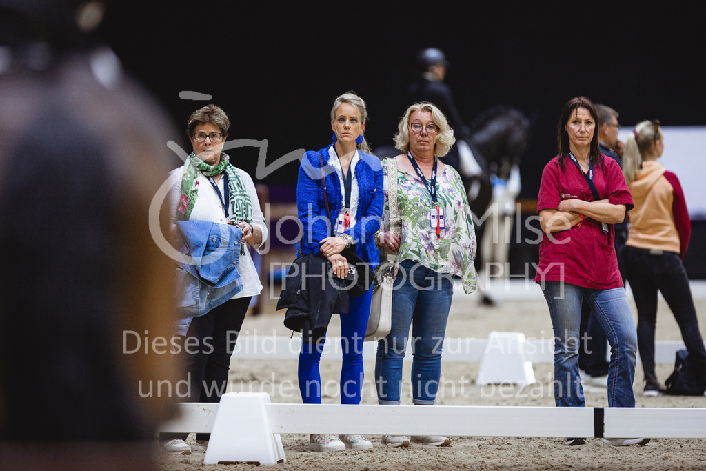 240417_Riyadh_Dressage-155 | Deine schönsten Turniermomente als professionelle Fotos! Entdecke hochwertige Pferdesport-Fotografie im Online-Shop. Jetzt Fotos finden & bestellen!