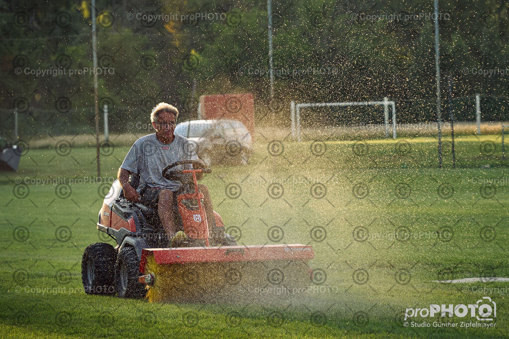 202507_Rernböck-Rasen_NZ9_1391 | proPHOTO - Realisiert mit Pictrs.com