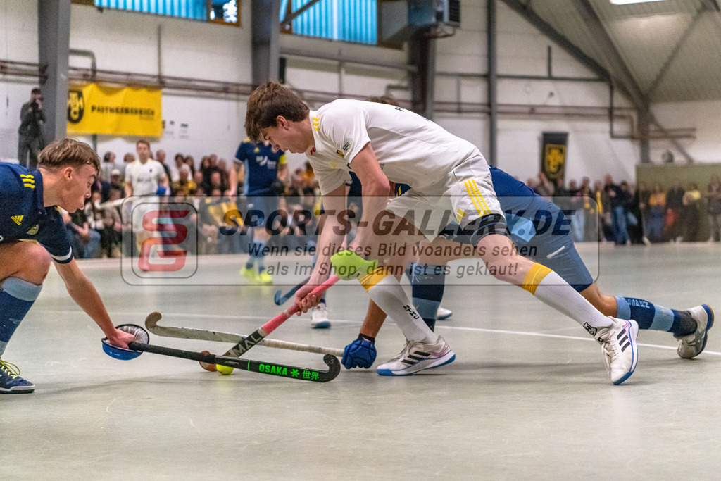 SM_20240120-D85_7558 | 1.Bundesliga Hallenhockey  (M) VF  HTHC  - ZW /10:6 (8:4)