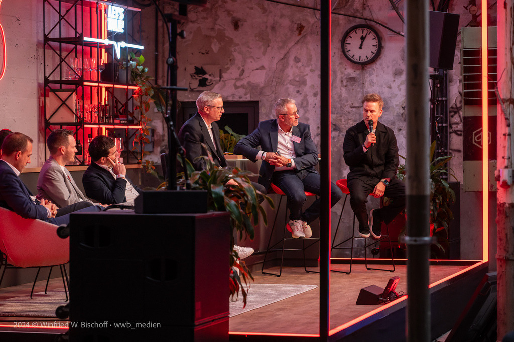 wwb_2211 | <Fotografie> <Video> <Film> <Winfried Bischoff> - Realisiert mit Pictrs.com