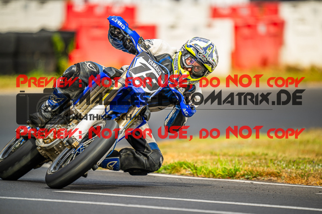 MaZZes_FotoMatrix_230701_9176 | S4