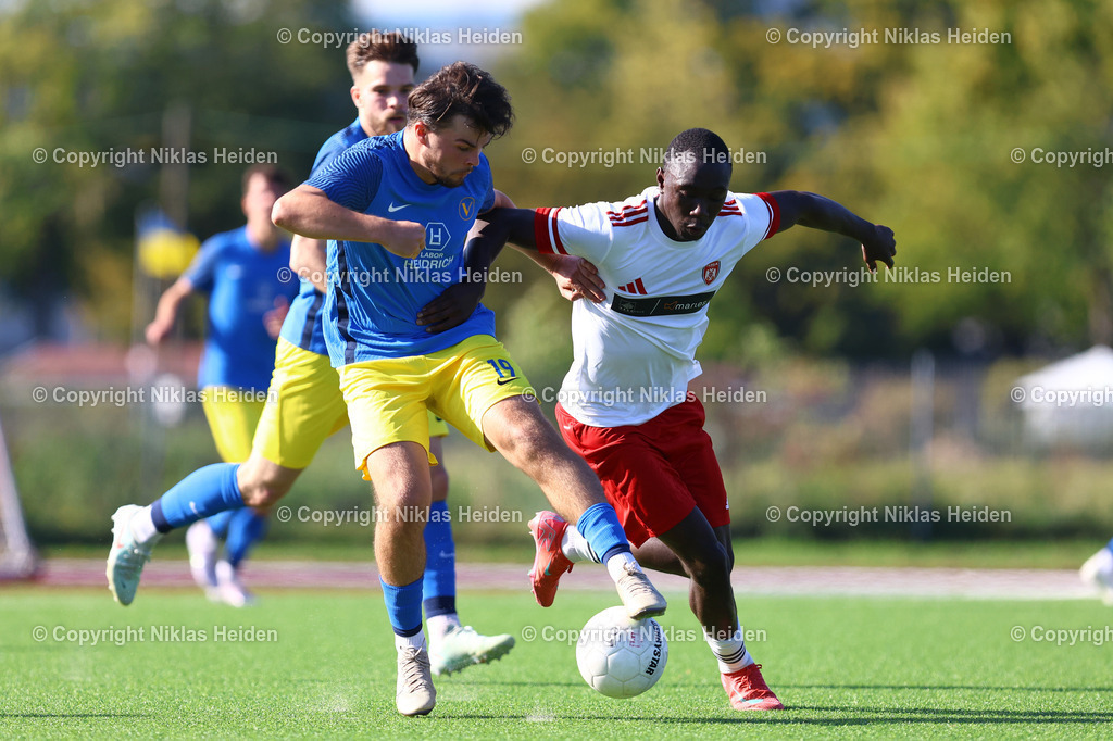 NH_NikolaTesla_SCVictoriaHamburg_OberligaHamburg_28092025 | #8 Fawaz Kassimou (Nikola Tesla), #19 Moritz Erichsen (SC Victoria Hamburg)Fußball I Herren I Gamesright Oberliga Hamburg I Saison 2025-2026  I 10. Spieltag I Nikola Tesla - SC Victoria Hamburg I 28.09.2025 I Sportplatz Vorhornweg