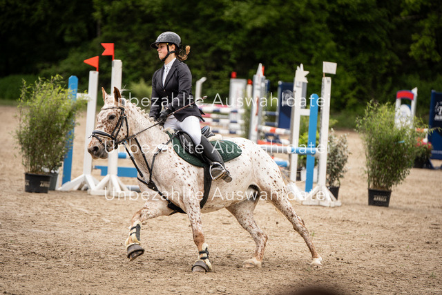 Bad_Meinberg_06162 | saradresslerfotografie - Realisiert mit Pictrs.com