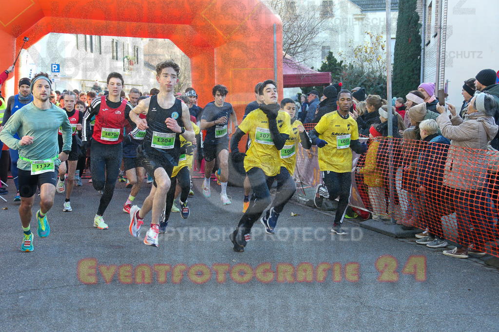 241201_1025_EX1_8086 | Sportfotografie im Rhein-Sieg Kreis, Köln, Bonn, NRW, Rheinland Pfalz, Hessen, etc. Unser Tätigkeitsfeld umfasst den Laufsport vom Volkslauf über den Marathon, Duathlon, Triathon bis zum Ultralauf wie Kölnpfad Ultra oder Schindertrail.