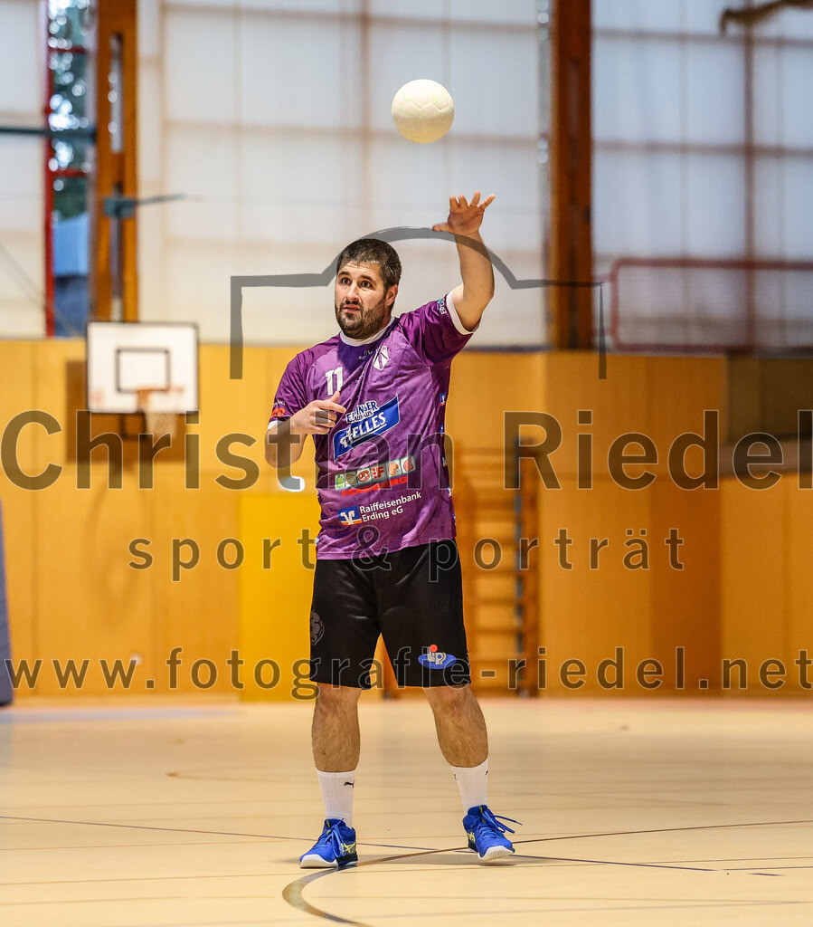 2024-10-13_006_SpVgg_Altenerding_gegen_SSG_Metten | Erding, Deutschland, 13.10.2024:Handball, Bezirksoberliga Männer 2024 / 2025, 4. Spieltag, SpVgg Altenerding gegen SSG Metten, Endergebnis: 40:22Christian Loris (SpVgg Altenerding, #11)Foto: Christian Riedel / fotografie-riedel.net