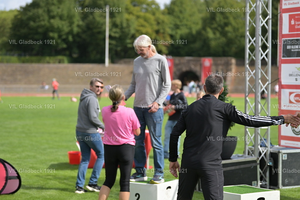 2026-08-23_Sparkassenlauf_Siegerehr_KH_00031 | Die Fotografen - Realisiert mit Pictrs.com