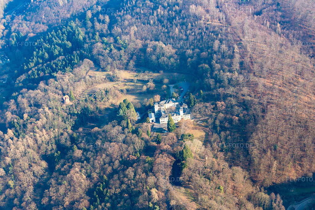 Luftbild: Schloss Heiligenberg in Seeheim-Jugenheim im Bundesland Hessen in Deutschland. Foto: IMG_096605.jpg vom 14.02.2017 durch Werner Riehm/FLY-FOTO.de