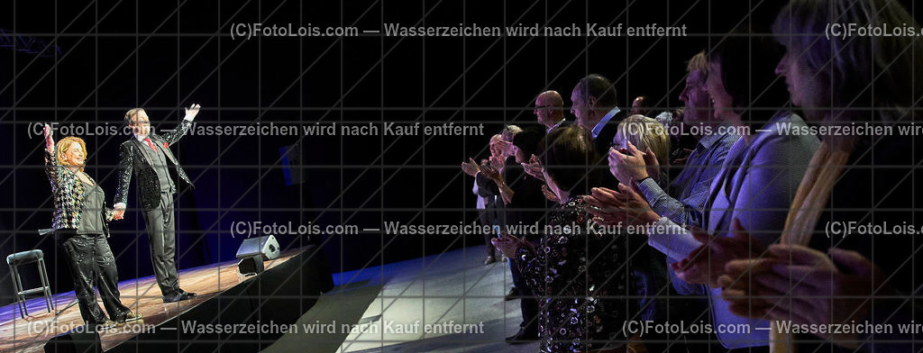 ALP2650_Udo Juergens-STORY_Parker-BeneschFurrer | Hochzeitsfotograf mit dem Blick für´s Wesentliche, Firmung, Erstkommunion, Firmenfeiern, Sportfotoservice, Reproduktionen, Konzertfotografie, Pressefotografie, Luftbildfotografie, Innenarchitektur, Werbefotografie, Sponsoren-Livebildfotografie.