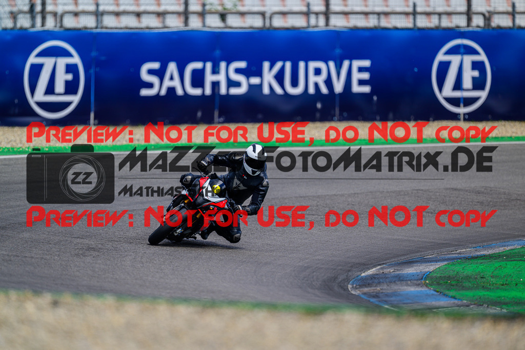 MaZZes_FotoMatrix_240615_6007705_1901 | ROT