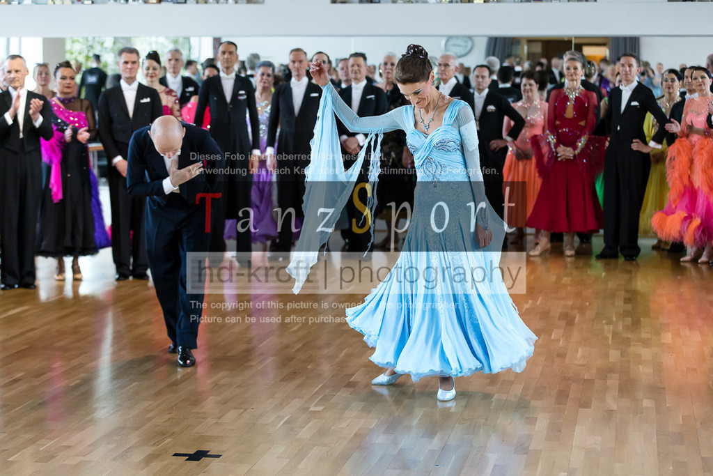 20240525_RL-Masters3-Std_5354 | Tanzsportbilder, Standardtanz, Lateintanz, WDSF, DTV, LTVB, dancecomp, goc, hessen tanzt, blaues band der spree, walzer, tango, wiener walzer, slowfox, quickstepp, samba, rumba, cha-cha-cha, paso doble. jive, hd-kroft photography, turniertanzsport