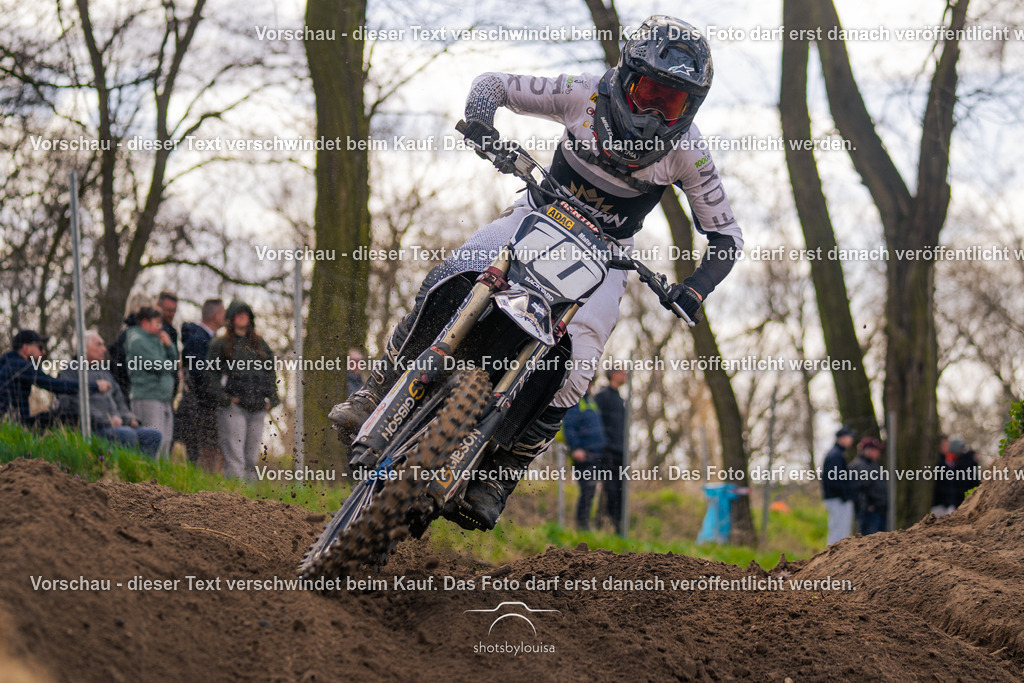 20260406_MSCHänchen-9494 | Sportfotografin aus Berlin-Brandenburg mit Fokus auf Motocross. Ich halte deine sportliche Leistung und echte Emotionen auf und neben der Strecke professionell fest. Entdecke die Fotos von deinem Rennen und bestelle sie direkt hier im Shop.