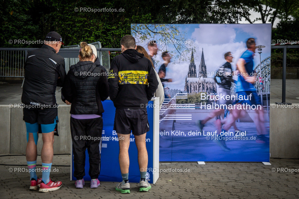 23. ASV Nachtlauf; Koeln, 13.05.26 | Impressionen vom 23. ASV Nachtlauf am 13.05.26 am Tanzbrunnen in Koeln. Foto: BEAUTIFUL SPORTS/Axel Kohring