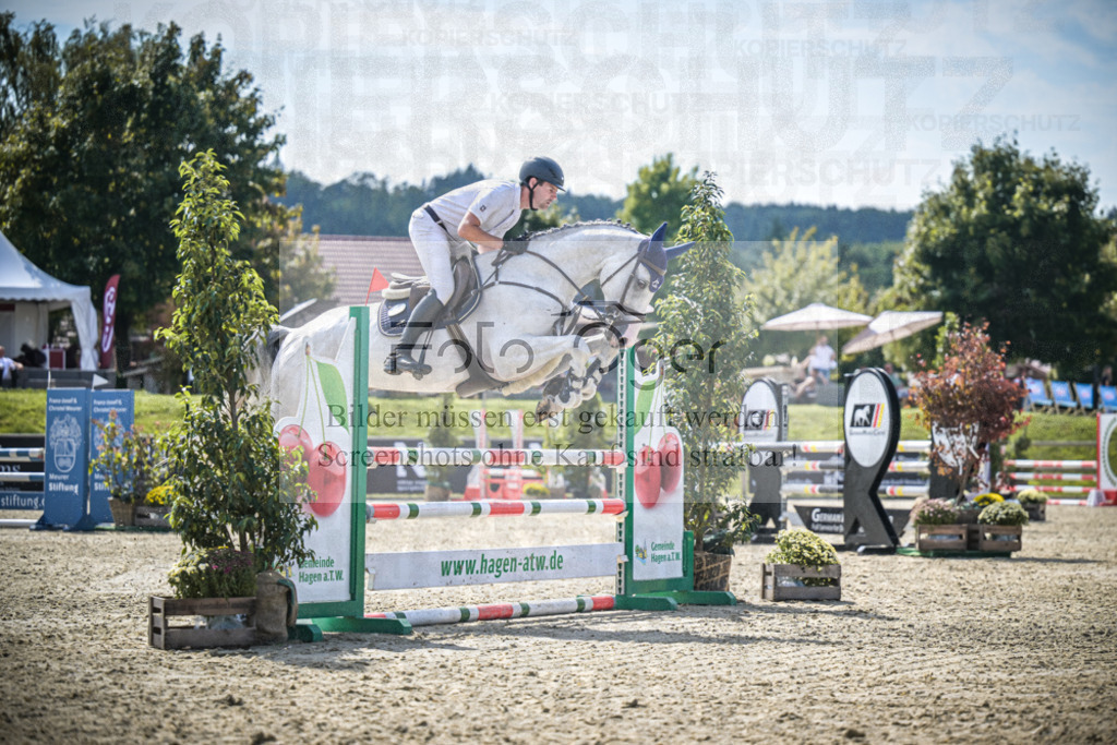 DOS_7957 | Entdecke hochwertige Reitturnierfotos von Foto Oger. Professionell, emotional und authentisch – jetzt Lieblingsmomente im Shop bestellen.Deutschlandweite Turnierfotografie. - Realisiert mit Pictrs.com