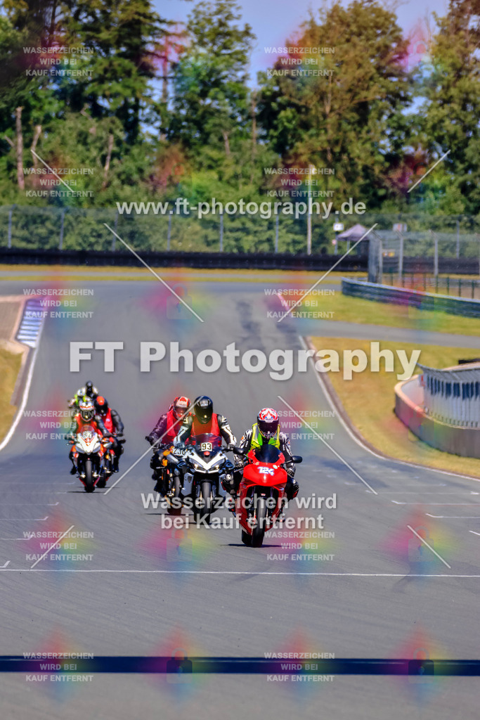 _TCM6131 | Hier findet Ihr Bilder von Touristenfahrten auf der Nürburgring Nordschleife oder von anderen Veranstaltungen die ich besucht habe. Viel Spass beim Durch Schauen 