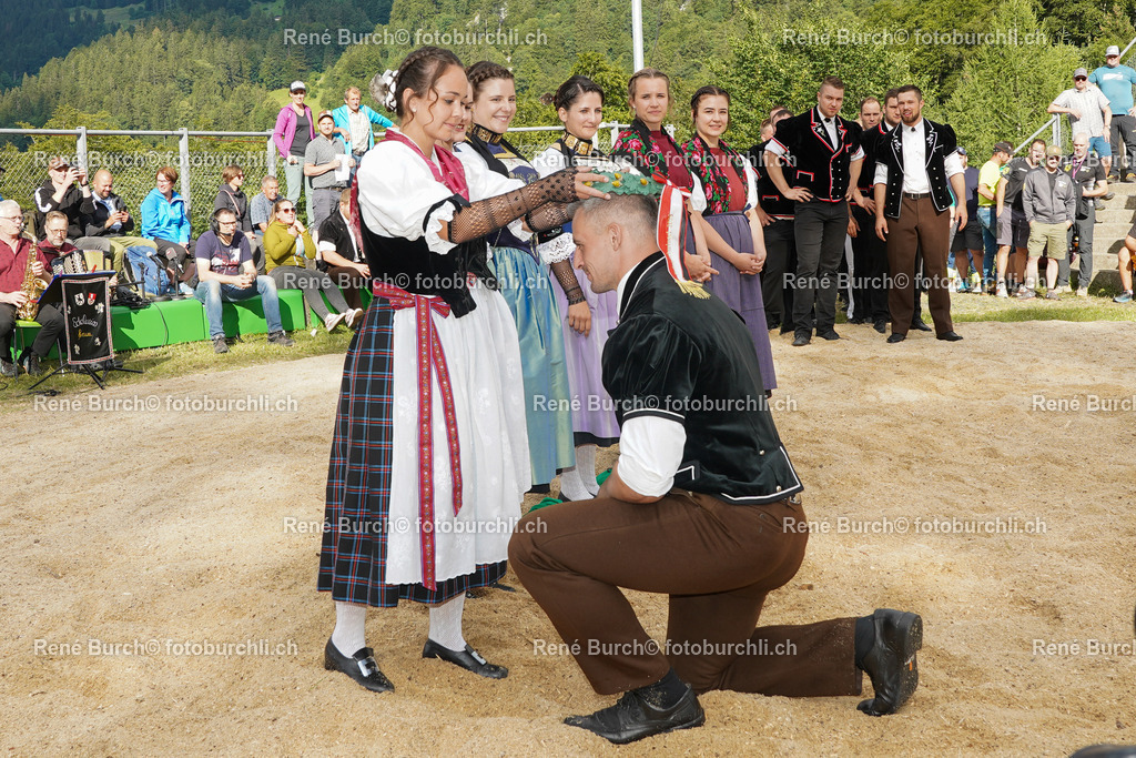 DSC00945 | René Burch leidenschaftlicher Fotograf aus Kerns in Obwalden.  Hier finden sie Sport, Landschaft und Natur Fotografie.
 - Realisiert mit Pictrs.com