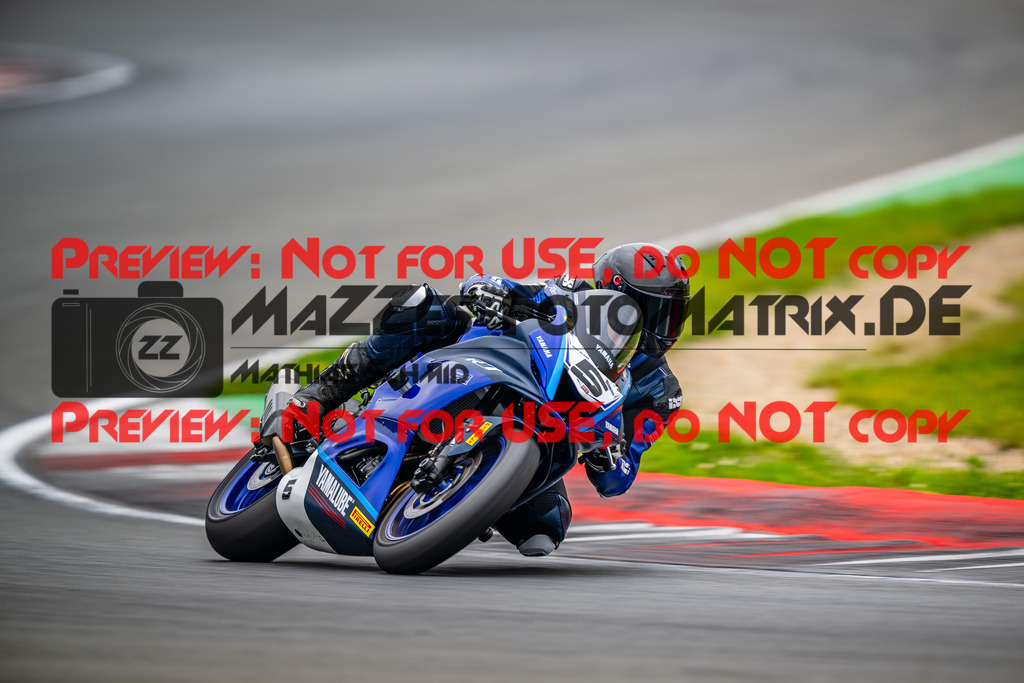 MaZZes_FotoMatrix_240602_6007705_1868 | R7