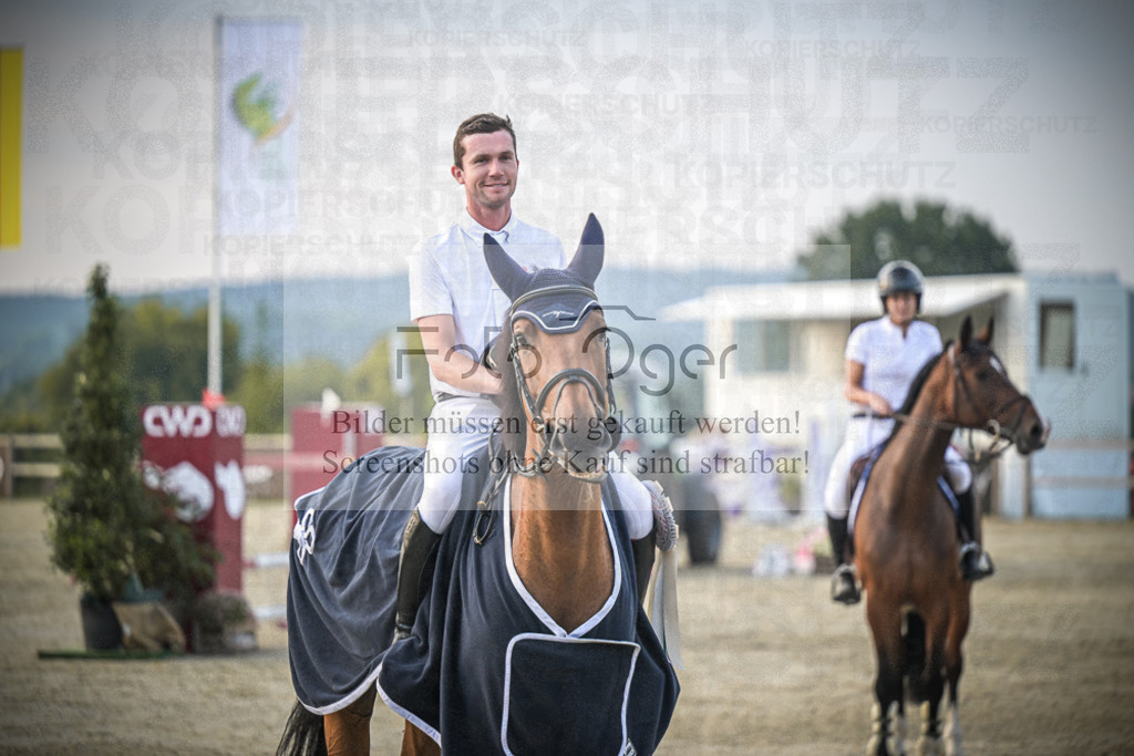 DOS_0265 | Entdecke hochwertige Reitturnierfotos von Foto Oger. Professionell, emotional und authentisch – jetzt Lieblingsmomente im Shop bestellen.Deutschlandweite Turnierfotografie. - Realisiert mit Pictrs.com