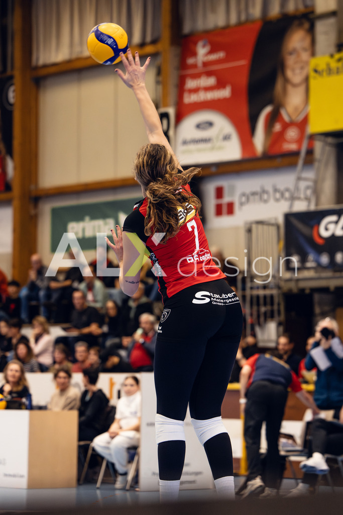Volleyball I Frauen I Saison 2025-2026 I Volleyball NLA | Women I Round 14 I VC Kanti Schaffhausen - NLZ Volleyball Academy Zürich I 16.01.2026 | VC Kanti Schaffhausen - 7 Erin Shomaker (USA) – Aussen - Realisiert mit Pictrs.com