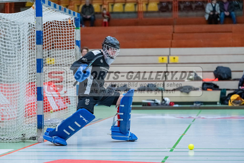 HK_20231216_107369 | 1. Bundesliga Herren  Crefelder HTC - Blau Weiß Köln am 16.12.2023 Sporthalle Glockenspitz, Krefeld , Lasse Kille Torwart ( Crefelder HTC #32 )
