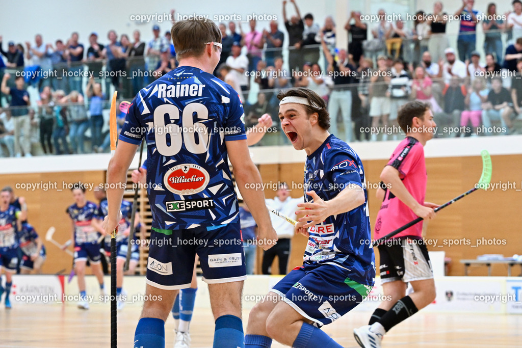 VSV Unihockey vs. Wiener Floorball Verein | #66 Jakob Rainer VSV Unihockey, #27 Lukas Floriantschitz VSV Unihockey, Jubel VSV Unihockey Mannschaft, VSV Unihockey vs. Wiener Floorball Verein, VSV Unihockey vs. Wiener Floorball Verein am 18.05.2025 in Villach (Ballspielhalle St. Martin), Austria, (Photo by Bernd Stefan)