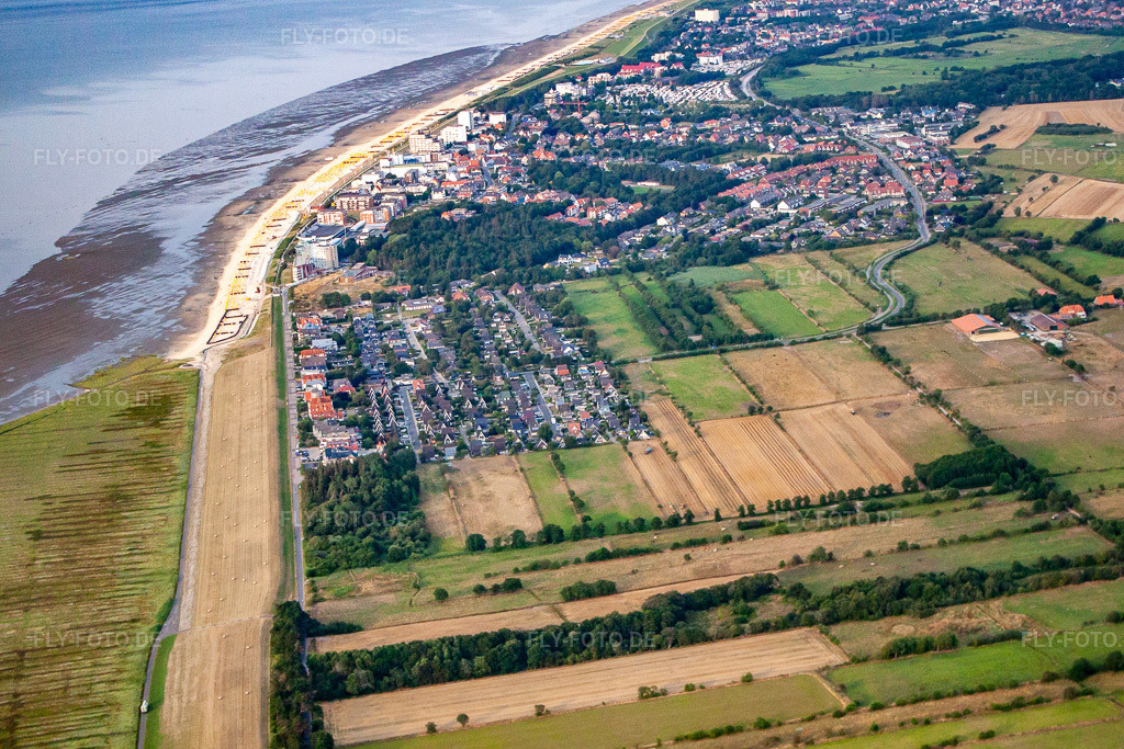 Luftbild: Meeres-Küste der Nordsee im Ortsteil Duhnen in Cuxhaven im Bundesland Niedersachsen in Deutschland. Foto: IMG_70445.jpg vom 06.08.2014 durch Werner Riehm/FLY-FOTO.de