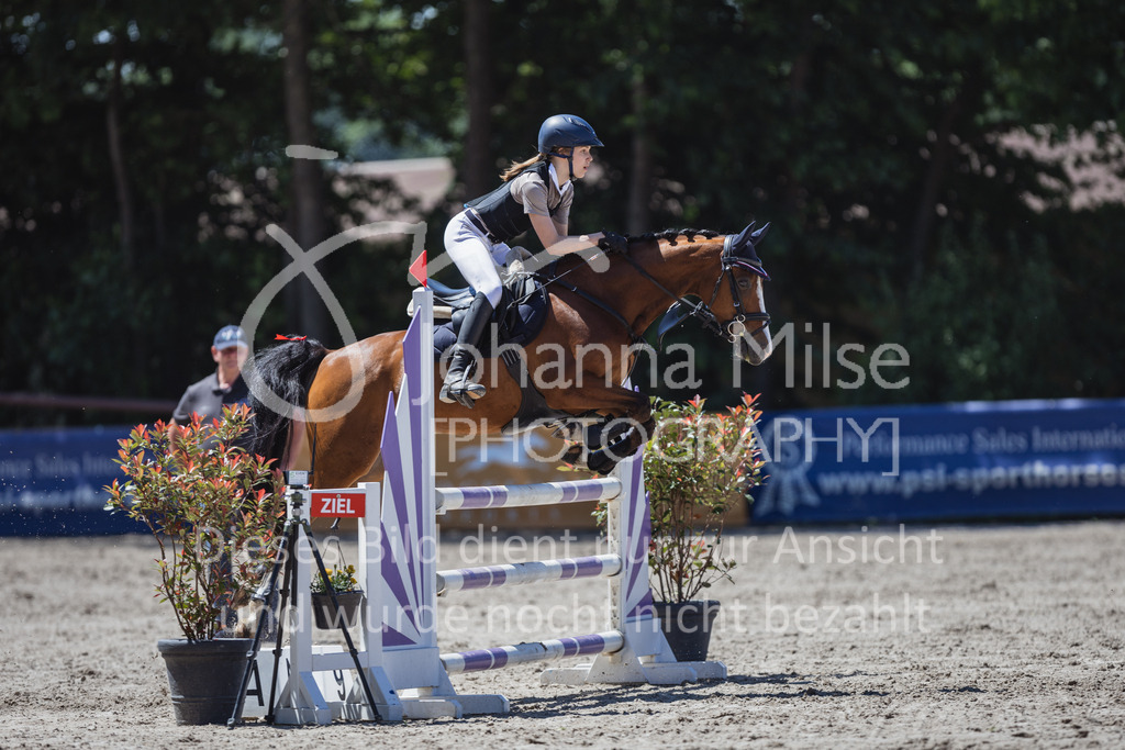 230610_Mühlen_A-Spr2-804 | Deine schönsten Turniermomente als professionelle Fotos! Entdecke hochwertige Pferdesport-Fotografie im Online-Shop. Jetzt Fotos finden & bestellen!