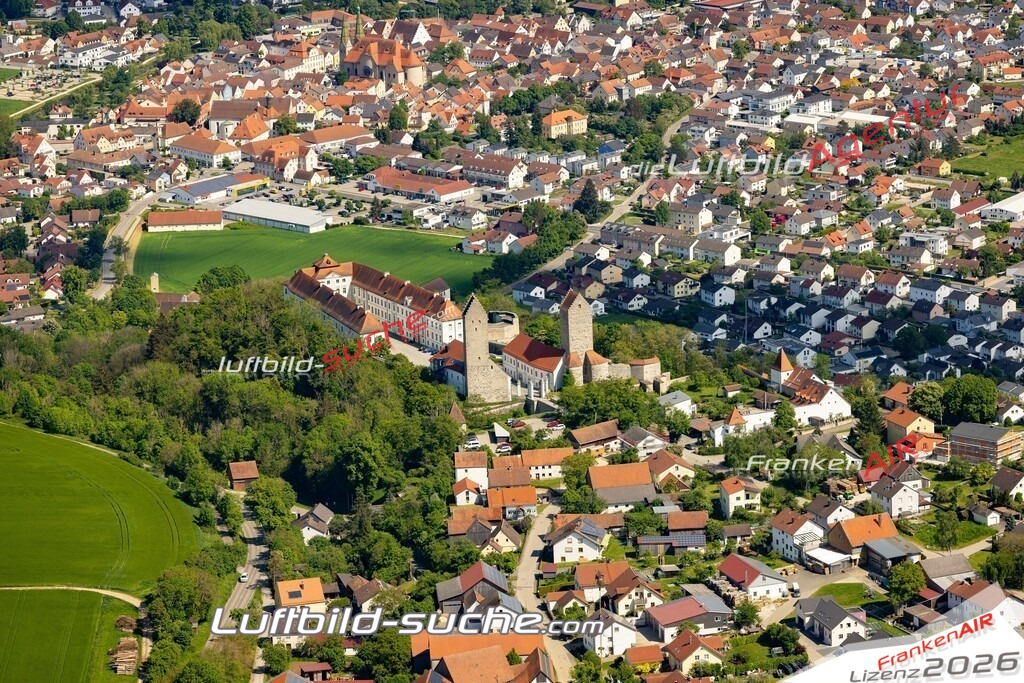 Das Luftbild zeigt :  Beilngries - Die Luftaufnahme wurde 2024 vom UL-Flugzeug aus erstellt ( keine Drohne ) - Hochauflösende Luftaufnahme - Für grossformatige Ausdrucke geeignet. Die Geschenkidee !Mit Lizenz und Bildrechte bestellbar