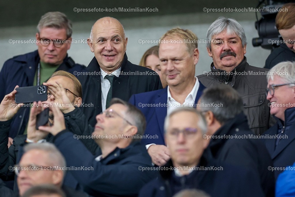 DFB10102502044 | 10.10.2025, Fußball, Länderspiel, Deutschland - Luxemburg, UEFA WM-Qualifikation, 2025/2026, Gruppe A, PreZero Arena in Sinsheim: DFB Präsident Bernd Neuendorf neben Paul Pol Philipp (Präsident luxemburgischer Fußballverband) auf der Tribüne vor dem SpielDFB regulations prohibit any use of photographs as image sequences and or quasi-video. 