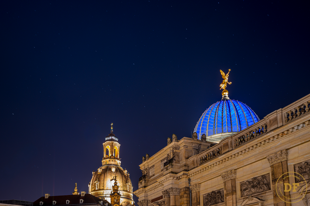 20251228-_DF85363-TOP-FX | Geschenke, Wandbilder und Accessoires mit Motiven aus Dresden und anderen schönen Orten zur Verschönerung Deines zu Hauses und zum verschenken gewünscht? Wähle Deine Lieblingsbild auf dem Produkt Deiner Wahl. 