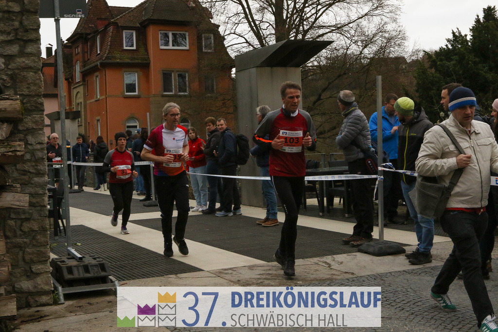 VR Bank Hauptlauf 10000m | 3 Koenigslauf 2023 - Realisiert mit Pictrs.com