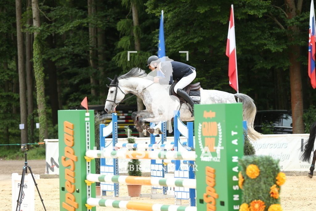 DL2Q2724 | Willkommen bei Brunnmayr - Design & Fotografie – Ihrem Spezialisten für Reitturniere und Pferdeveranstaltungen in Oberösterreich, Salzburg und Bayern! Seit über 17 Jahren sind wir leidenschaftlich dabei.