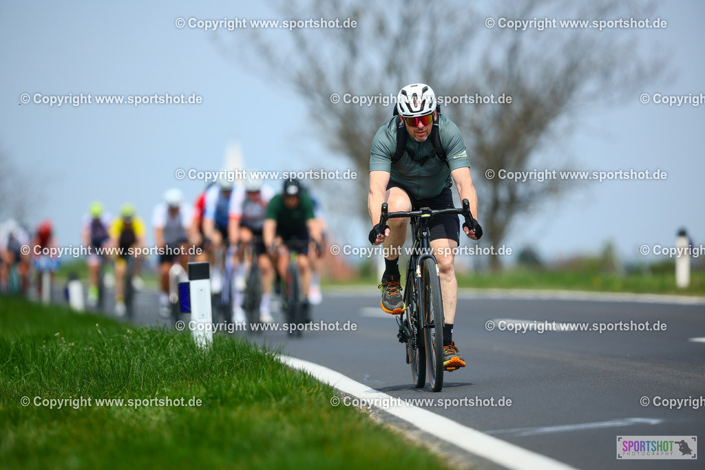 341_TRA56472 | Neusiedlersee Radmarathon 2026@sportshot_your_pictrs #yourpictures#roadtowm2029 #nrm #neusiedlerseeradmarathon #neusiedlersee #neusiedlerseetourismus #burgenland #mörbisch #nrm26 #burgenlandtourismus #voglundco #poweredbyburgenlandtourismus #radsport #rad #marathon #ucigranfondo #visitburgenland #ucigranfondoworldseries