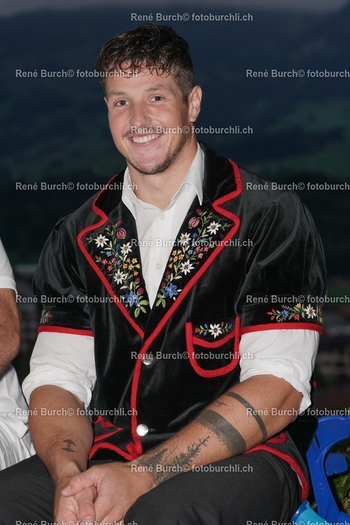 DSC08241-2 (2) | René Burch leidenschaftlicher Fotograf aus Kerns in Obwalden.  Hier finden sie Sport, Landschaft und Natur Fotografie.
 - Realisiert mit Pictrs.com