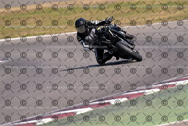 26bt04-1865 | markuskiefer.com - Realisiert mit Pictrs.com